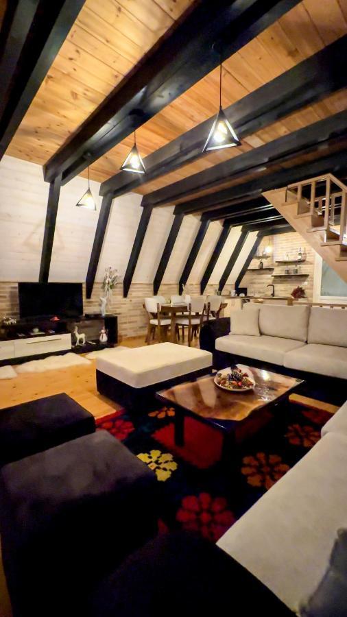 Columbus Villas Vermosh Bagian luar foto