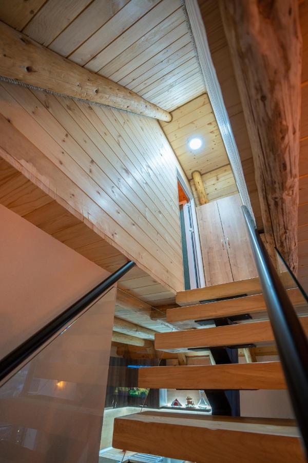 Columbus Villas Vermosh Bagian luar foto